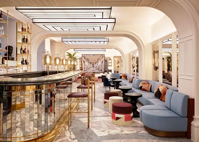 W Otel Roma